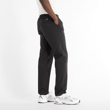 new balance Regular Chino trousers 'Athletics' in Black