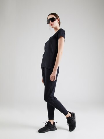 UNDER ARMOUR Funktionsshirt in Schwarz