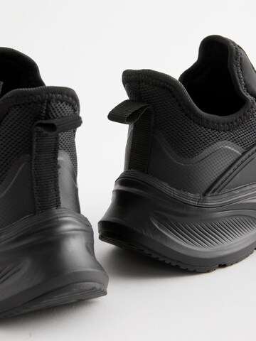 Sneaker di Next in nero