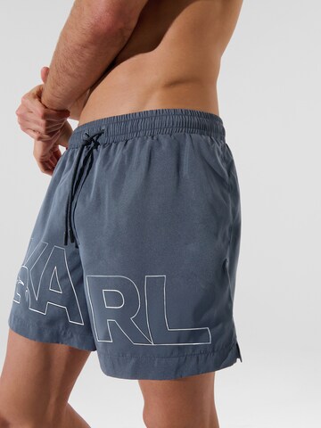 Pantaloncini da bagno di Karl Lagerfeld in blu