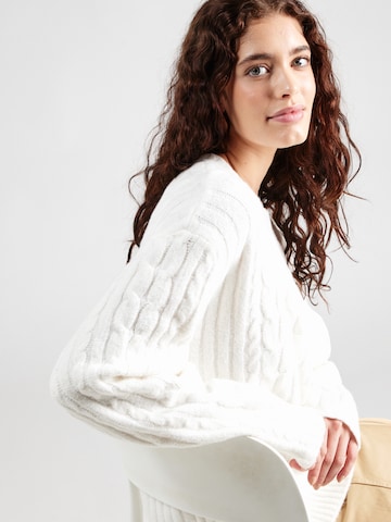 HOLLISTER Sweater 'COZY CABLE CREW' in White