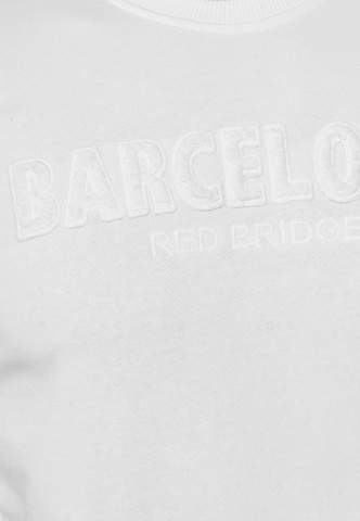 Redbridge Pullover mit 3D Flockdruck & Stickerei in Weiß