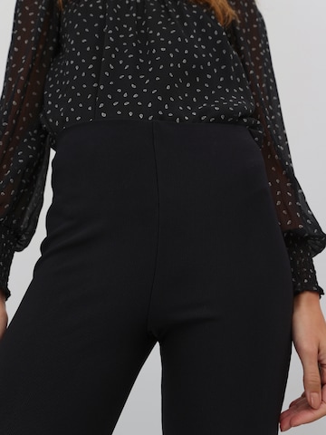 EDITED Flared Trousers 'Zihna' in Black