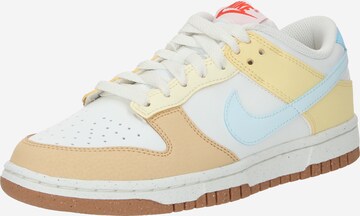 Nike Sportswear - Sapatilhas baixas 'DUNK' em branco: frente