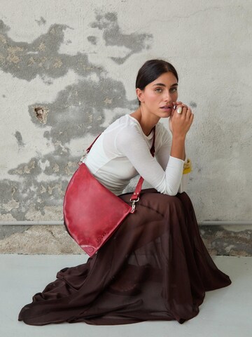 MAS1 Shoulder Bag 'D Bag x Duo' in Red