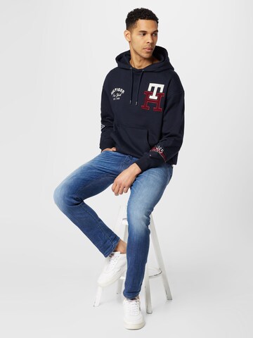 TOMMY HILFIGER Sweatshirt in Blauw