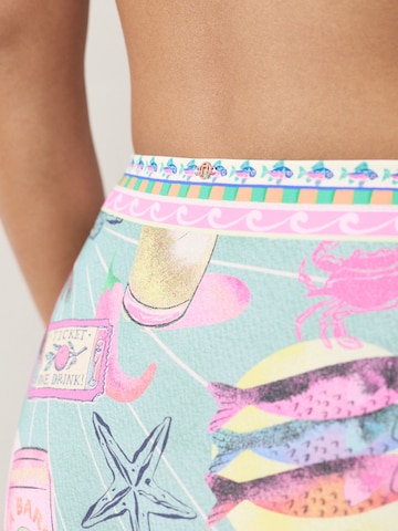 Slip costum de baie de la Next pe verde