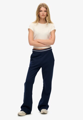 Loosefit Pantalon 'Athletic Essentials' Superdry en bleu