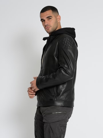 MUSTANG Between-Season Jacket in Black