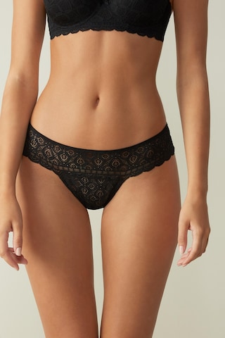 INTIMISSIMI Thong in Black: front