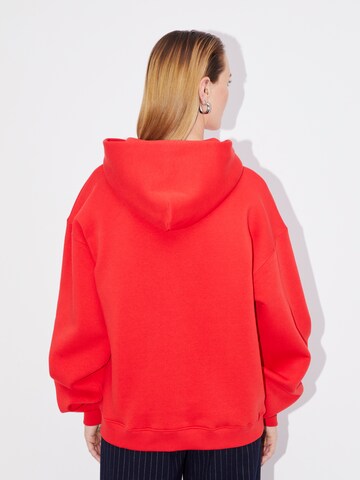 Sweat-shirt 'Rieke' LeGer by Lena Gercke en rouge