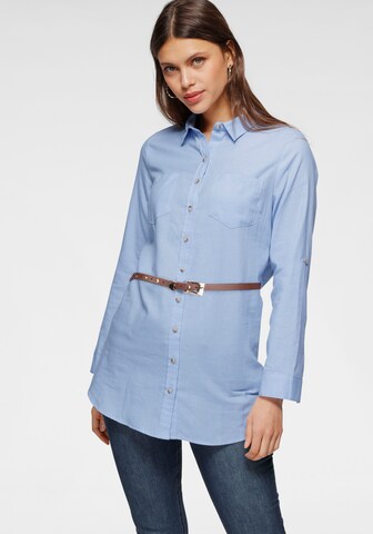 Hailys Blouse in Blue: front