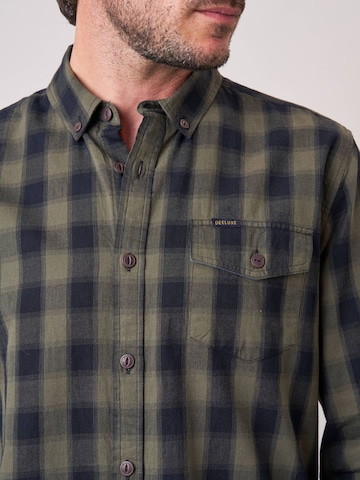 Coupe regular Chemise Deeluxe en vert
