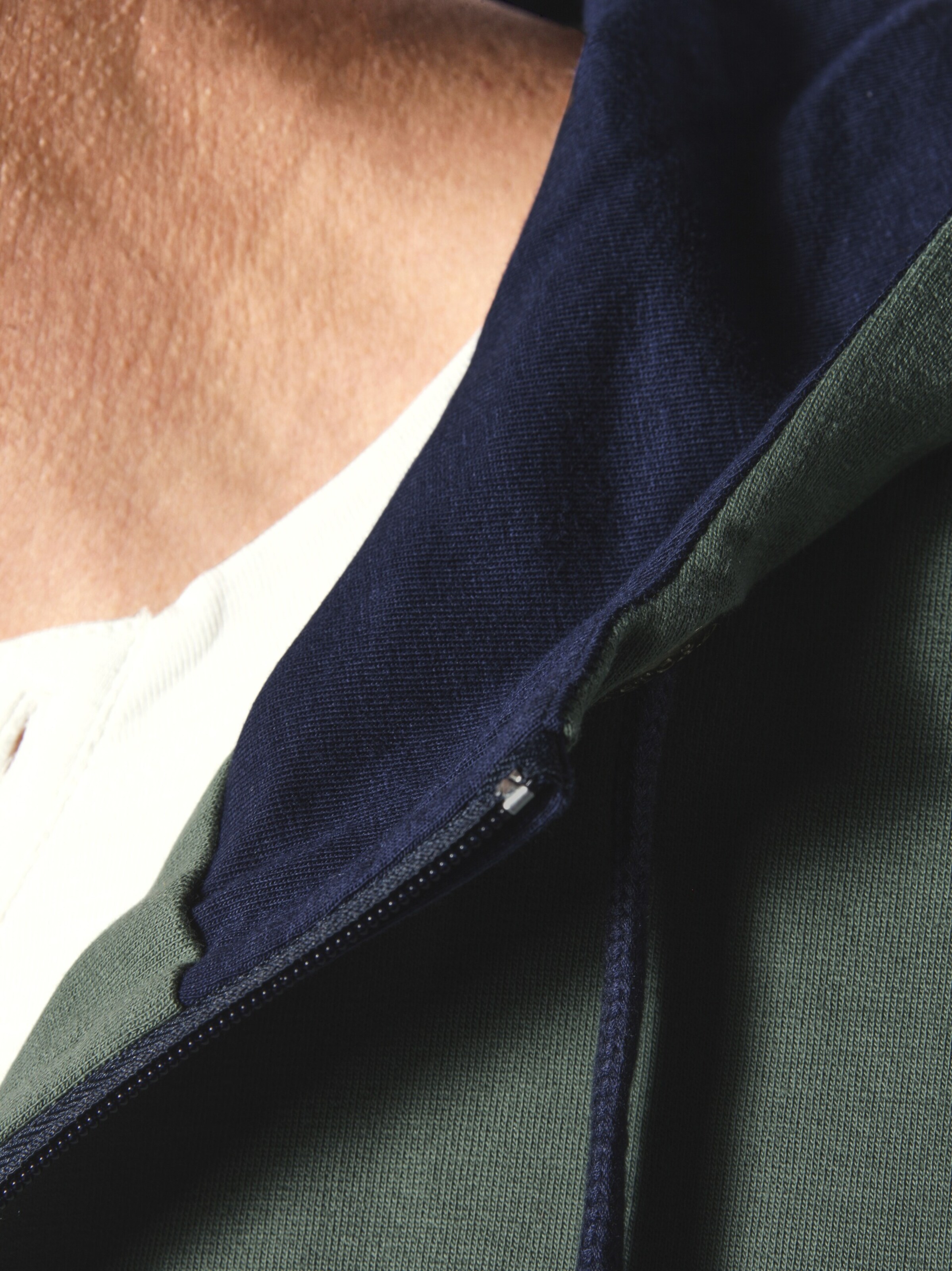 Jan Vanderstorm Sweatjacke 'Roderich' in Grün