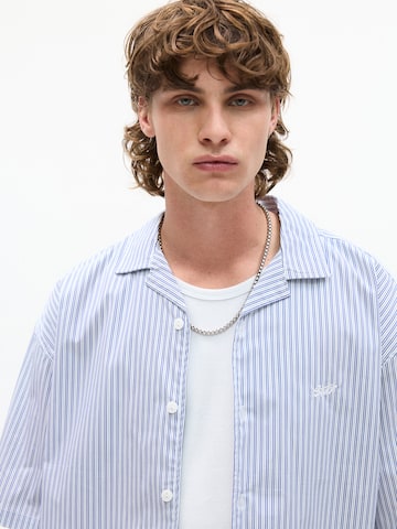 Pull&Bear Comfort fit Button Up Shirt in Blue