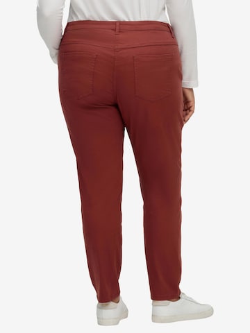 SHEEGO Slimfit Jeans in Rot