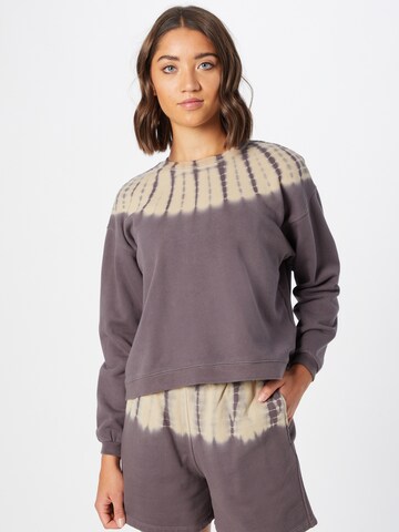 Madewell Sweatshirt in Purple: front