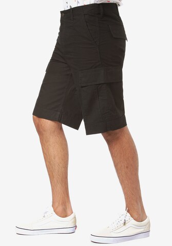 Carhartt WIP Regular Shorts in Schwarz