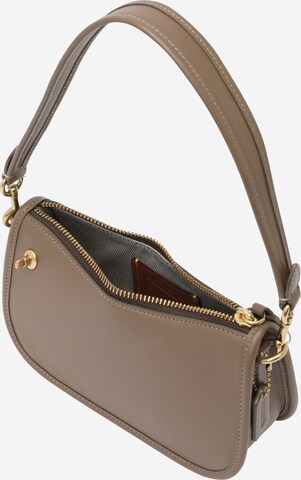 COACH Shoulder Bag in Brown