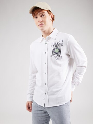 CAMP DAVID Regular fit Button Up Shirt in White: front