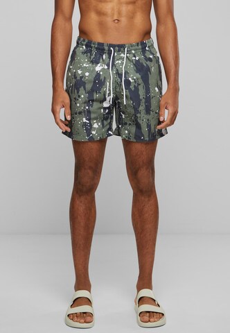 Shorts de bain Urban Classics en vert : devant