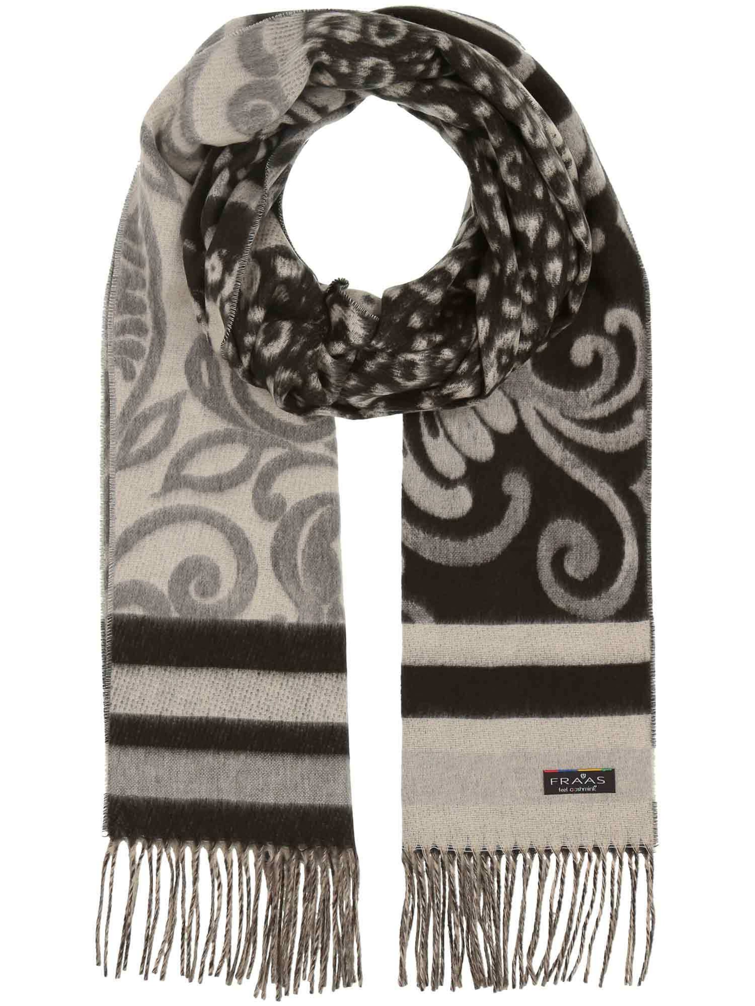 FRAAS Scarf in Black: front
