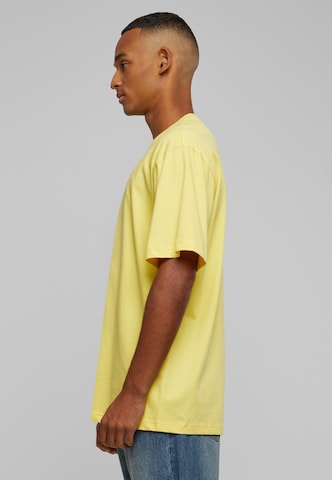 T-Shirt Urban Classics en jaune