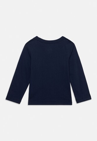 Tricou de la GAP pe albastru