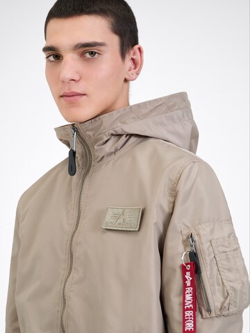 ALPHA INDUSTRIES Jacke in Beige