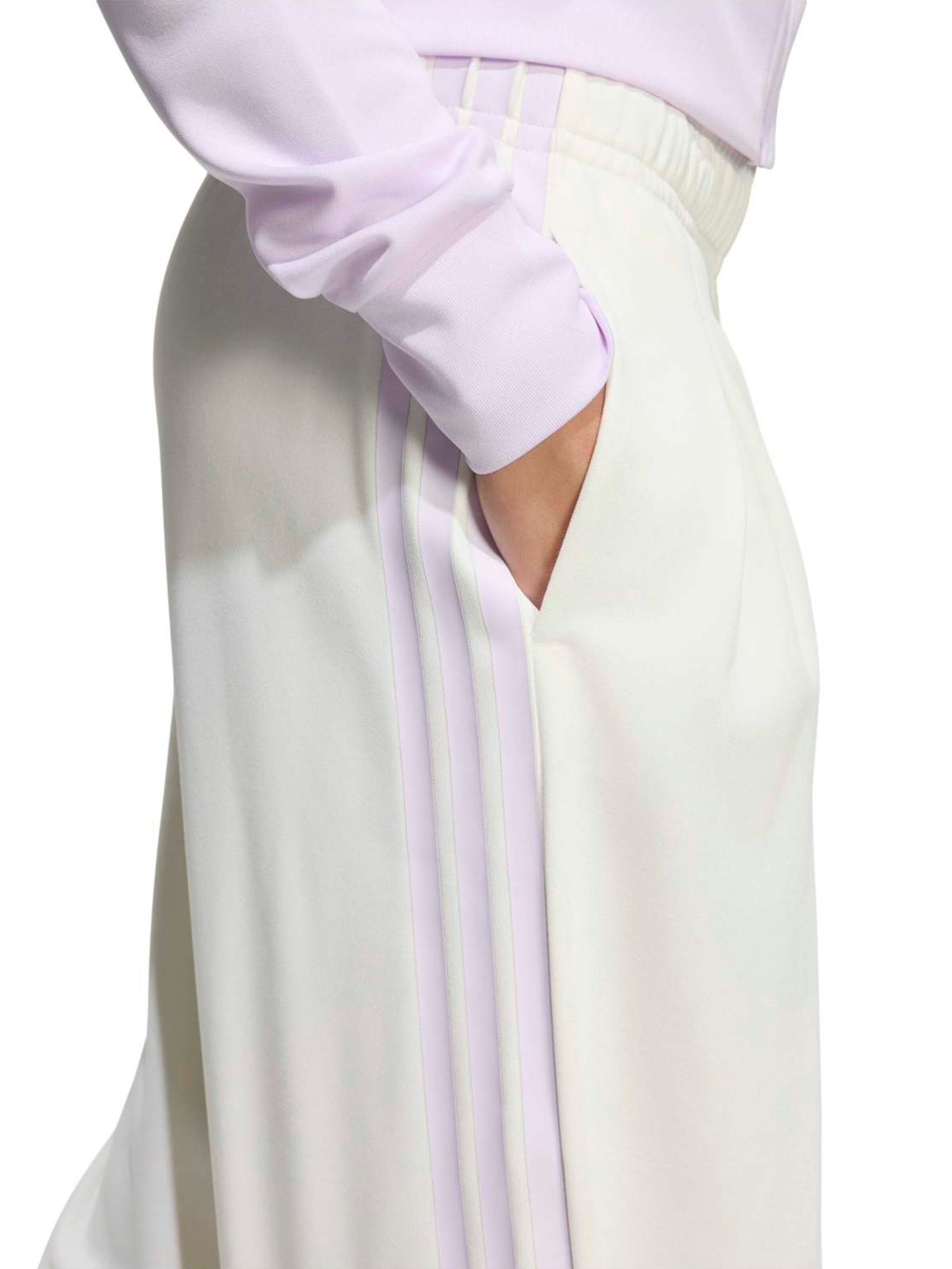 ADIDAS SPORTSWEAR Свободный крой Спортивные штаны 'TIRO' в Белый