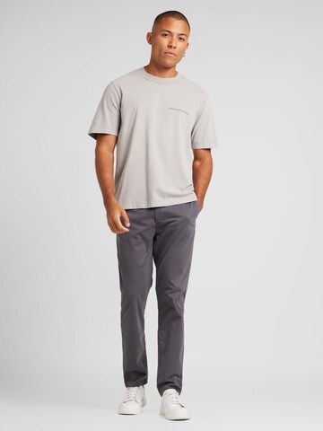 BOSS - Tapered Pantalón chino en gris