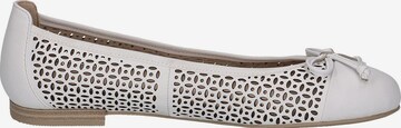 CAPRICE Ballet Flats in White