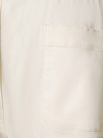 Effilé Pantalon chino Bershka en blanc