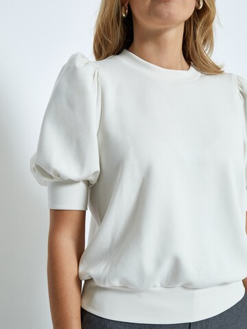 T-shirt 'Livna' minus en blanc