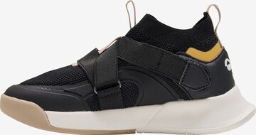 Sneaker di Hummel in nero