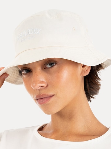 Smilodox Cap ' Blysera ' in Beige: front