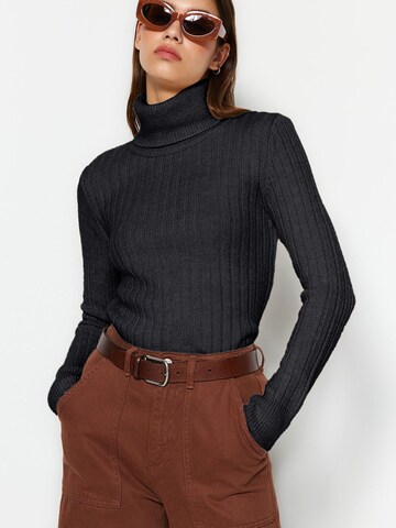 Trendyol - Jersey en gris: frente