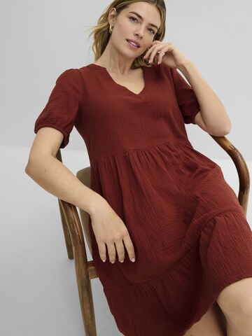bonprix Kleid in Braun