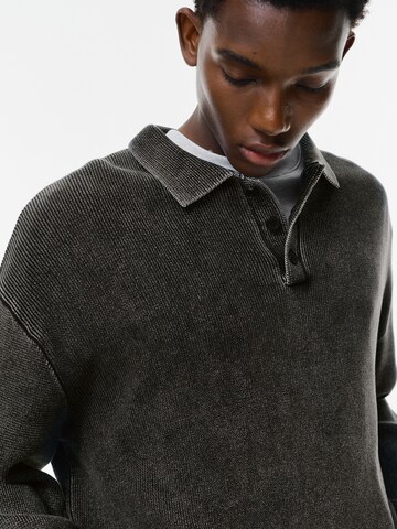 Pull&Bear Пуловер в черно