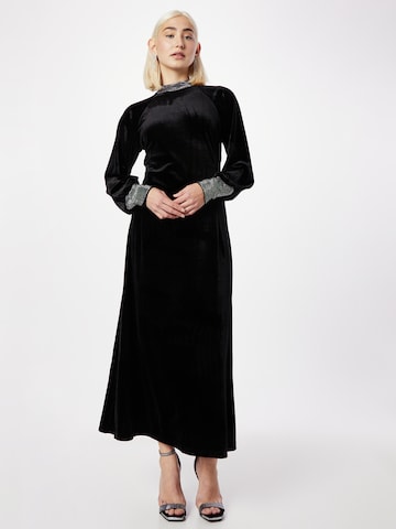 Warehouse Evening Dress in Black: front