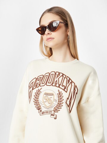 OVS Sweatshirt in White