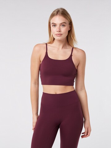 YO-GAYA Bralette Sports bra in Red: front