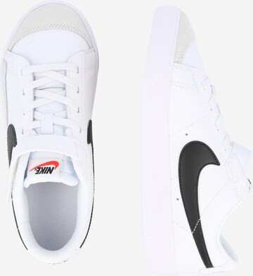 Nike Sportswear Tenisky – bílá