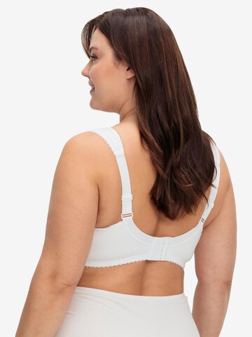 Minimiseur Soutien-gorge minimiseur SHEEGO en blanc