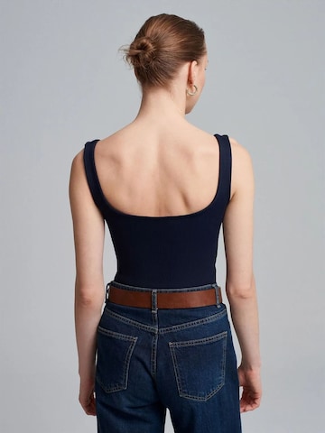 Top di Dilvin in blu