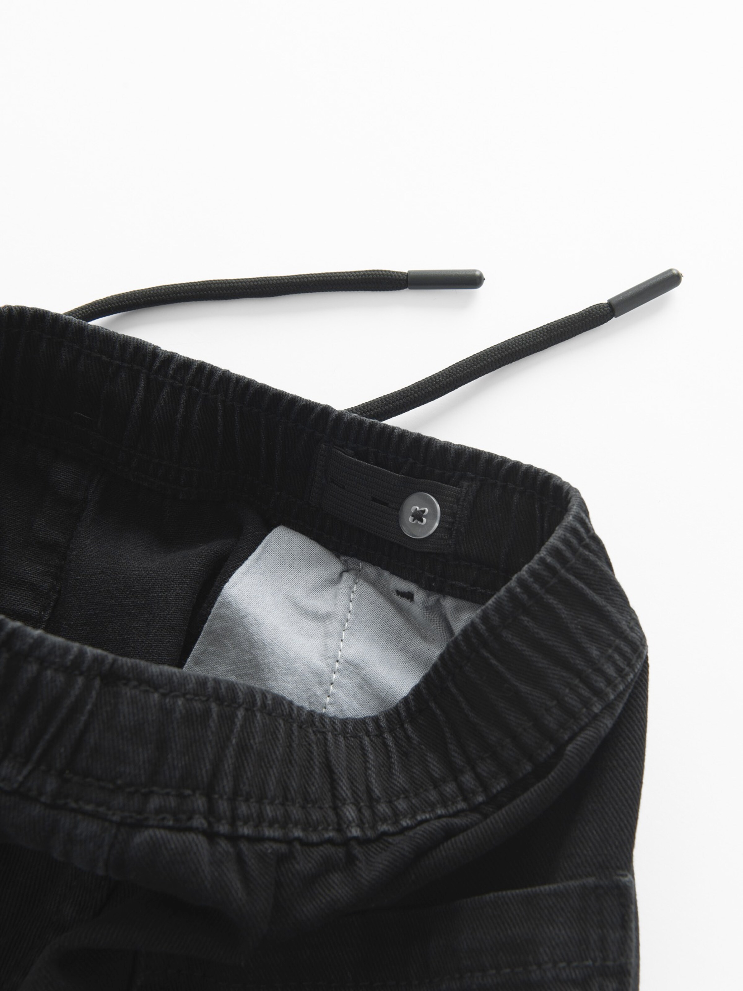 Regular Pantaloni de la Cool Club pe negru