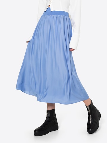 Rich & Royal Skirt in Blue: front