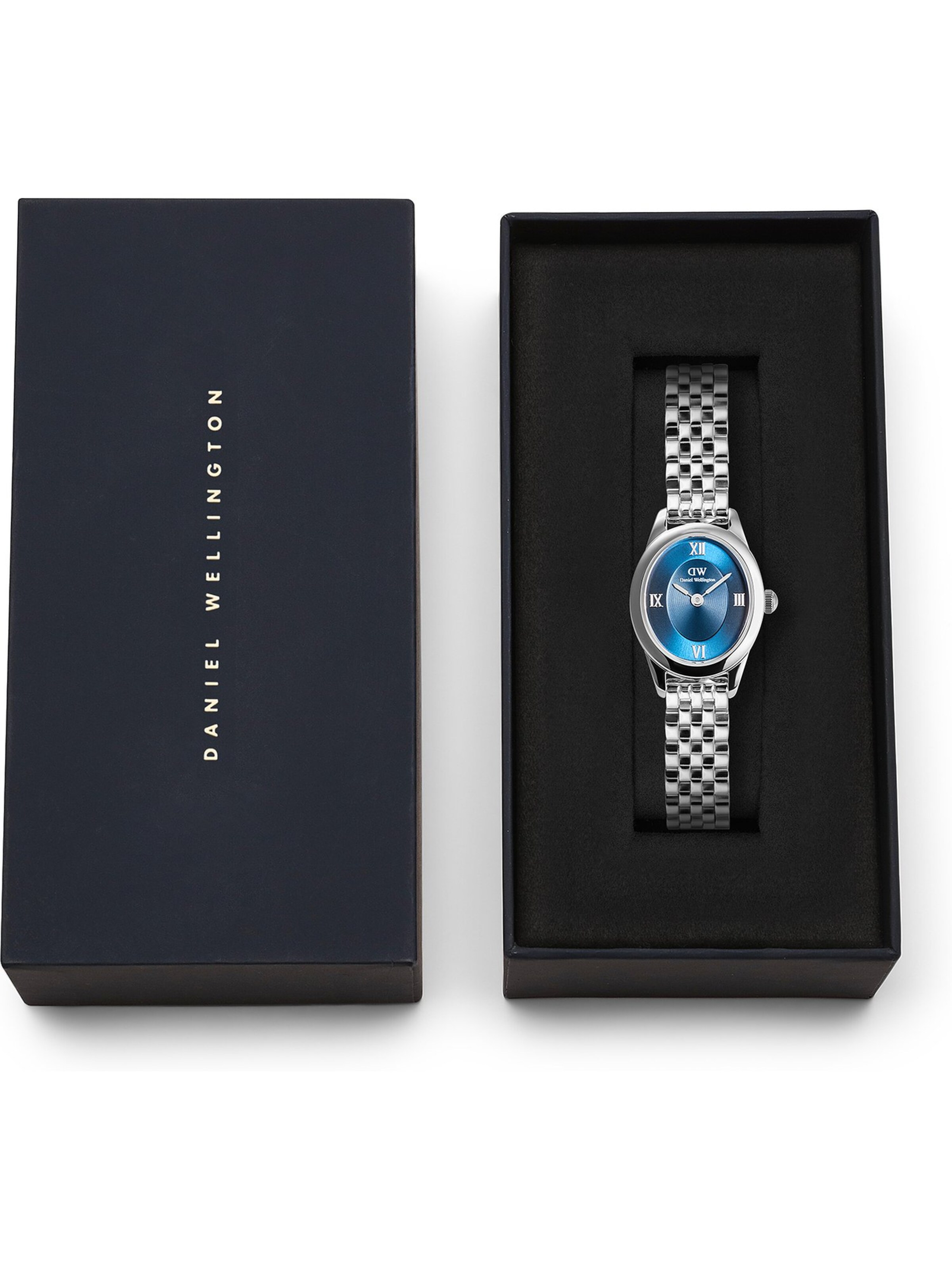 Daniel Wellington Analog Watch in Silver