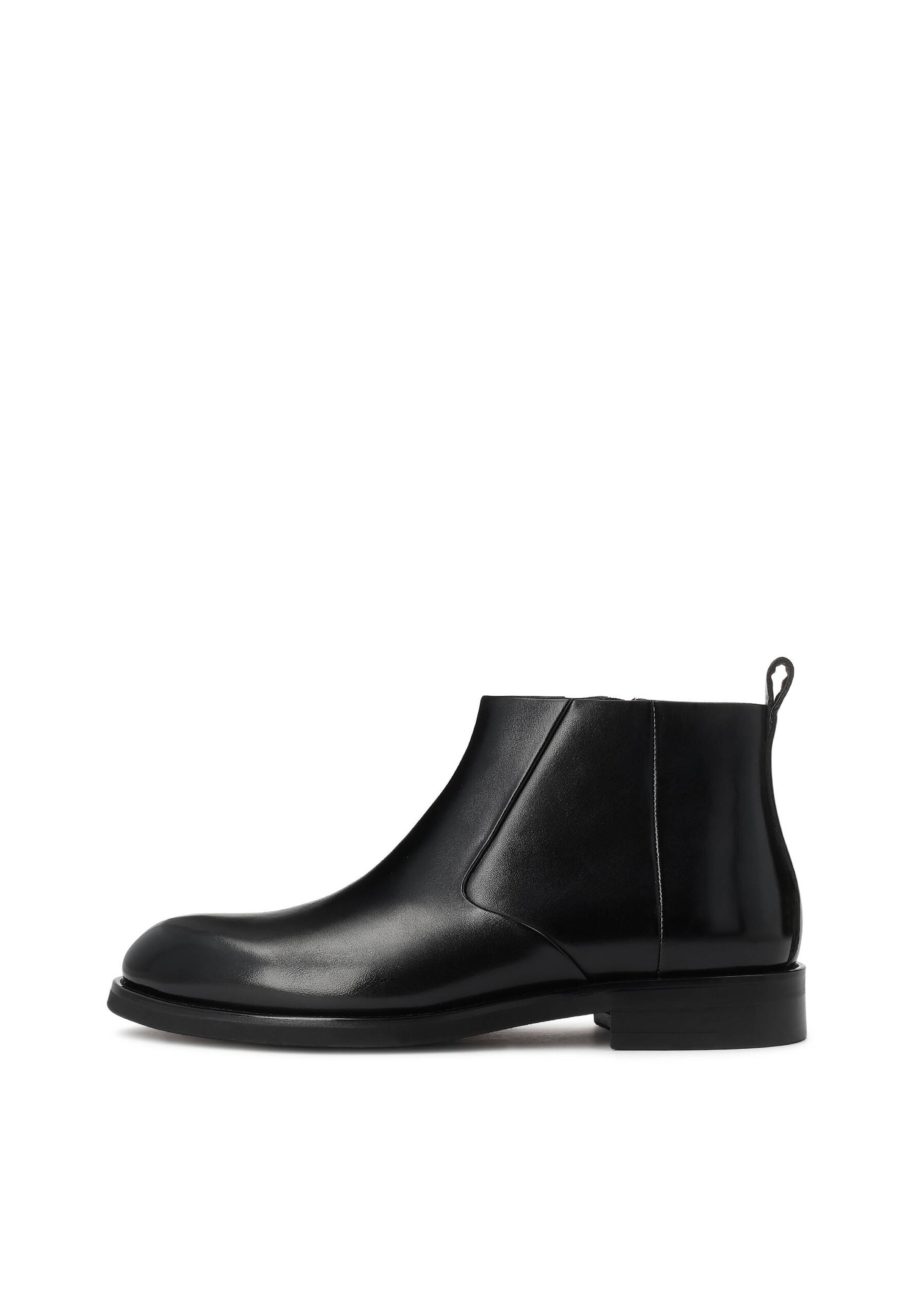 Boots di Kazar in nero: frontale