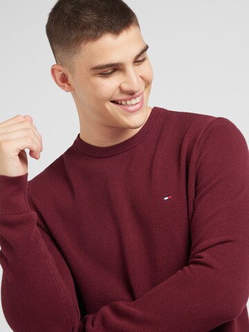Pull-over 'Essential' TOMMY HILFIGER en rouge